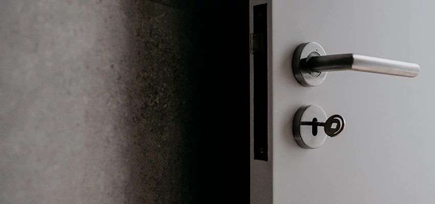 Front Door Handle Repair And Installation in Rosamond, CA