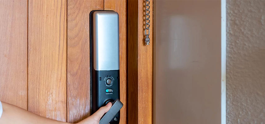 Home Security Electronic Locks Upgrades in Rosamond, CA
