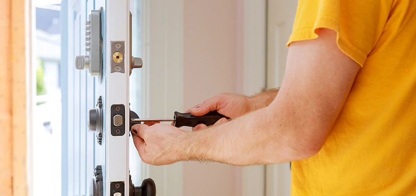Eviction Locksmith For Key Fob Replacement Services in Rosamond, CA