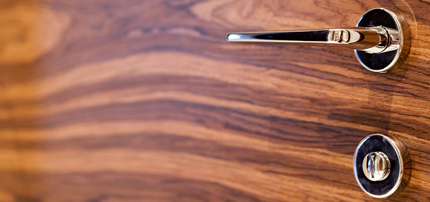 On Demand Locksmith For Key Fobs Repair in Rosamond, California